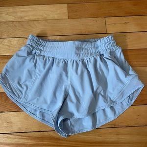 Lululemon pastel blue hotty hot low rise 2.5 inseam shorts size 4